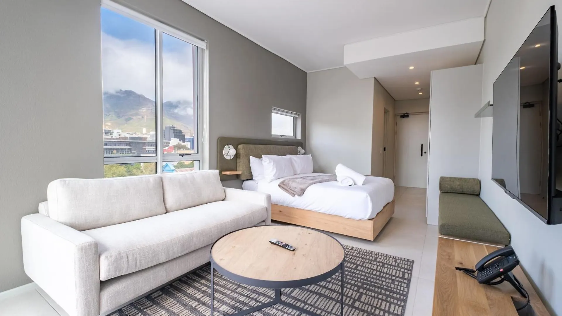 The Rose 408: Central City Studio Apartment Cape Town 0*,  South Africa