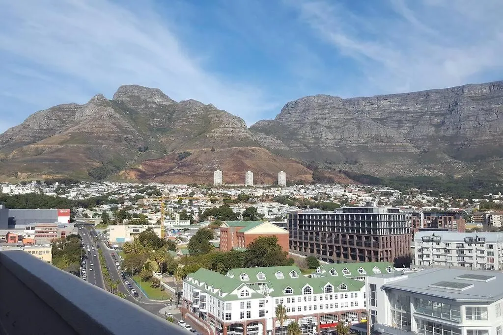 The Rose 408: Central City Studio Apartment Cape Town